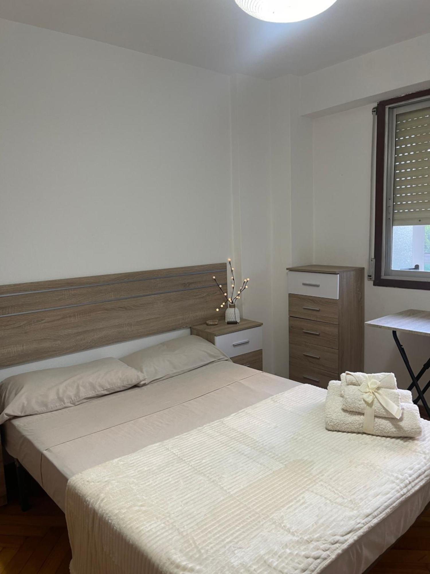 Disfruta De Exclusiva Habitacion Privada, A 5 Minutos De La Playa Vigo Exterior photo